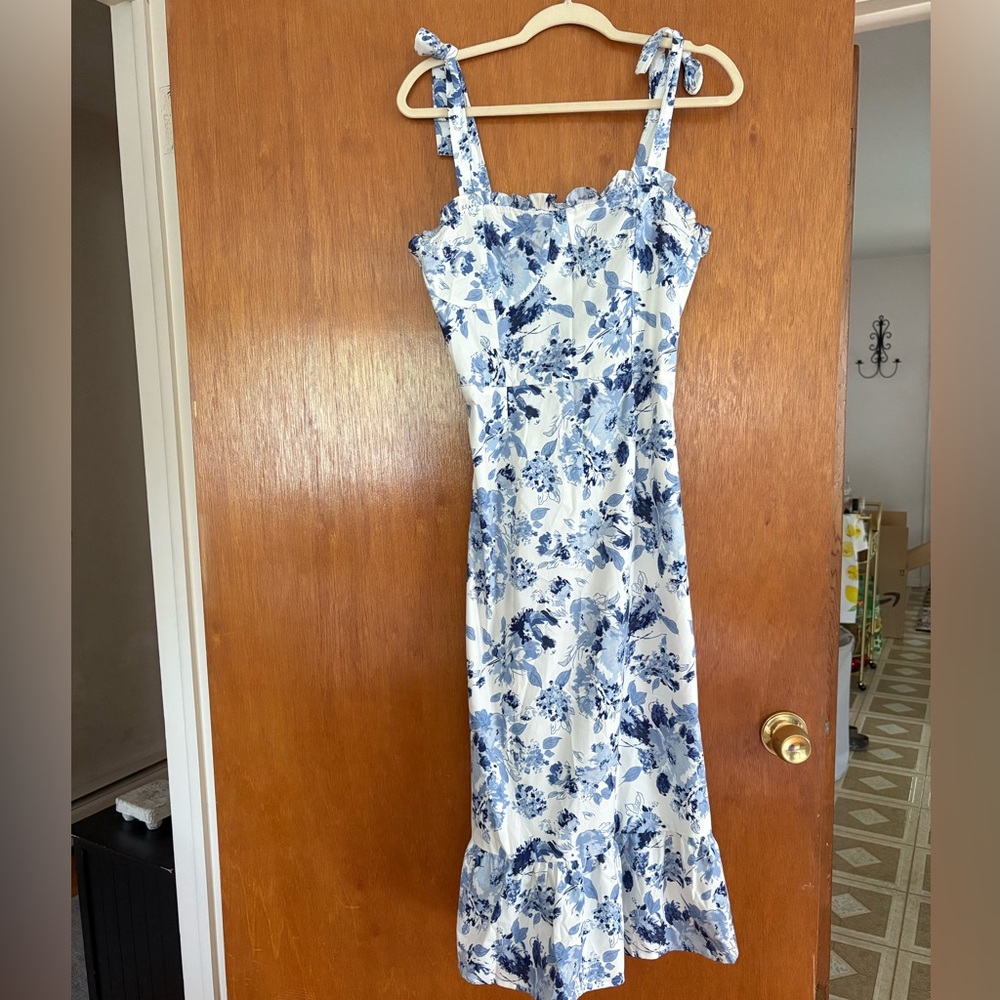 Floral Blue and White Women's Dress